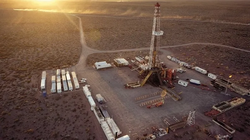 YPF anunció una inversión de US$25.000 millones